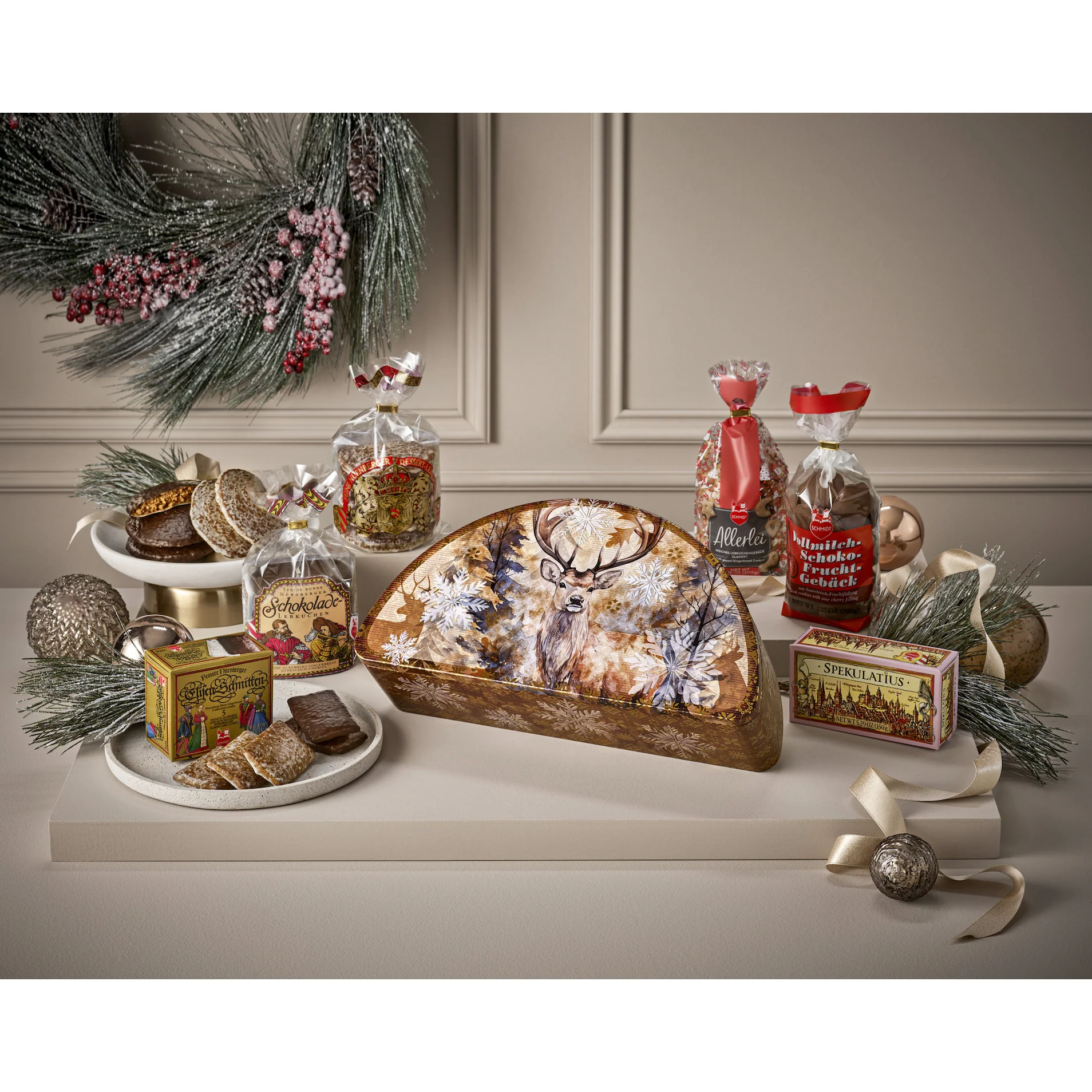Lebkuchen Schmidt Nuremberg Arched Chest 2026 - Image 4