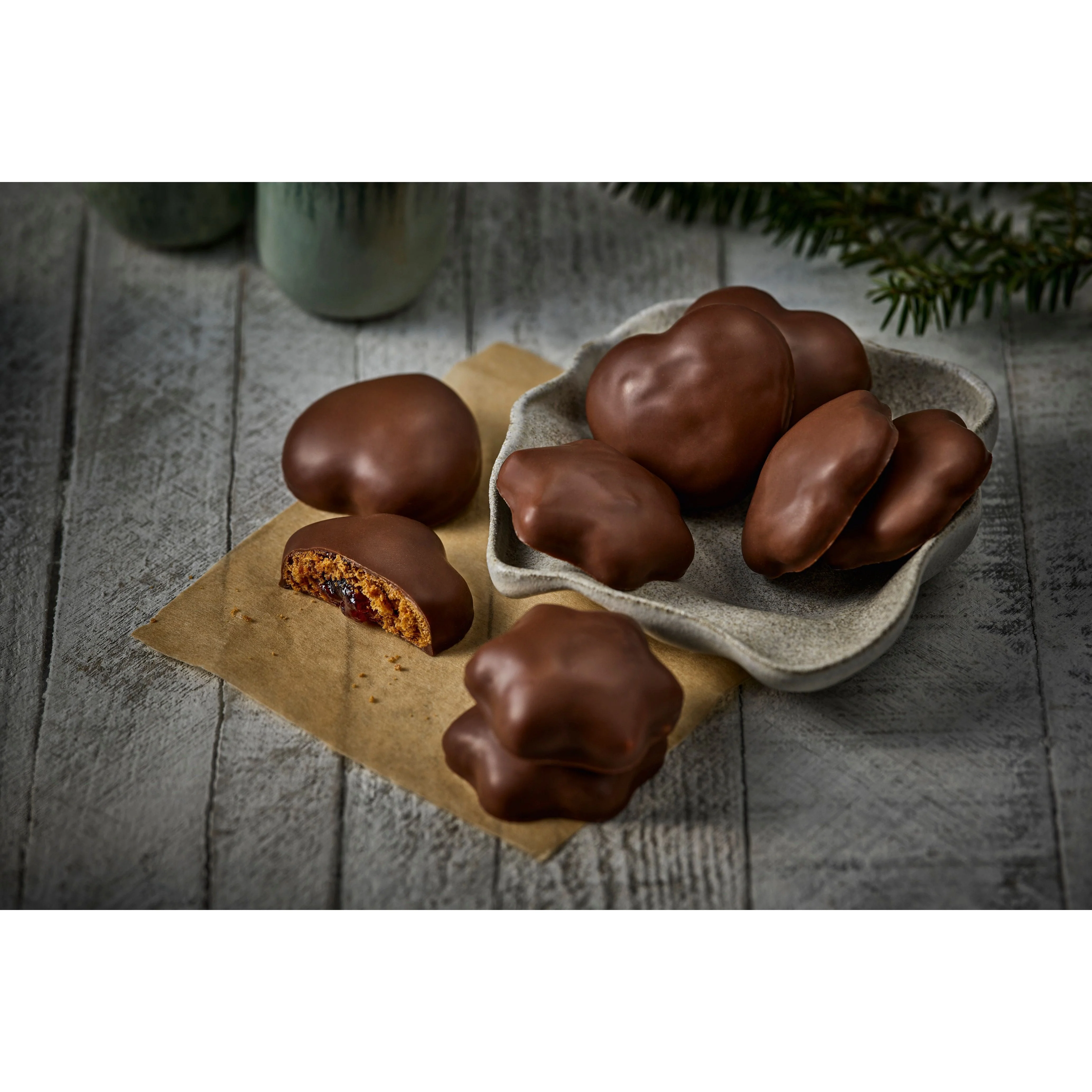 Lebkuchen Schmidt Chocolate Fruit Biscuits with Milk Chocolate and Cherry Filling - Image 2